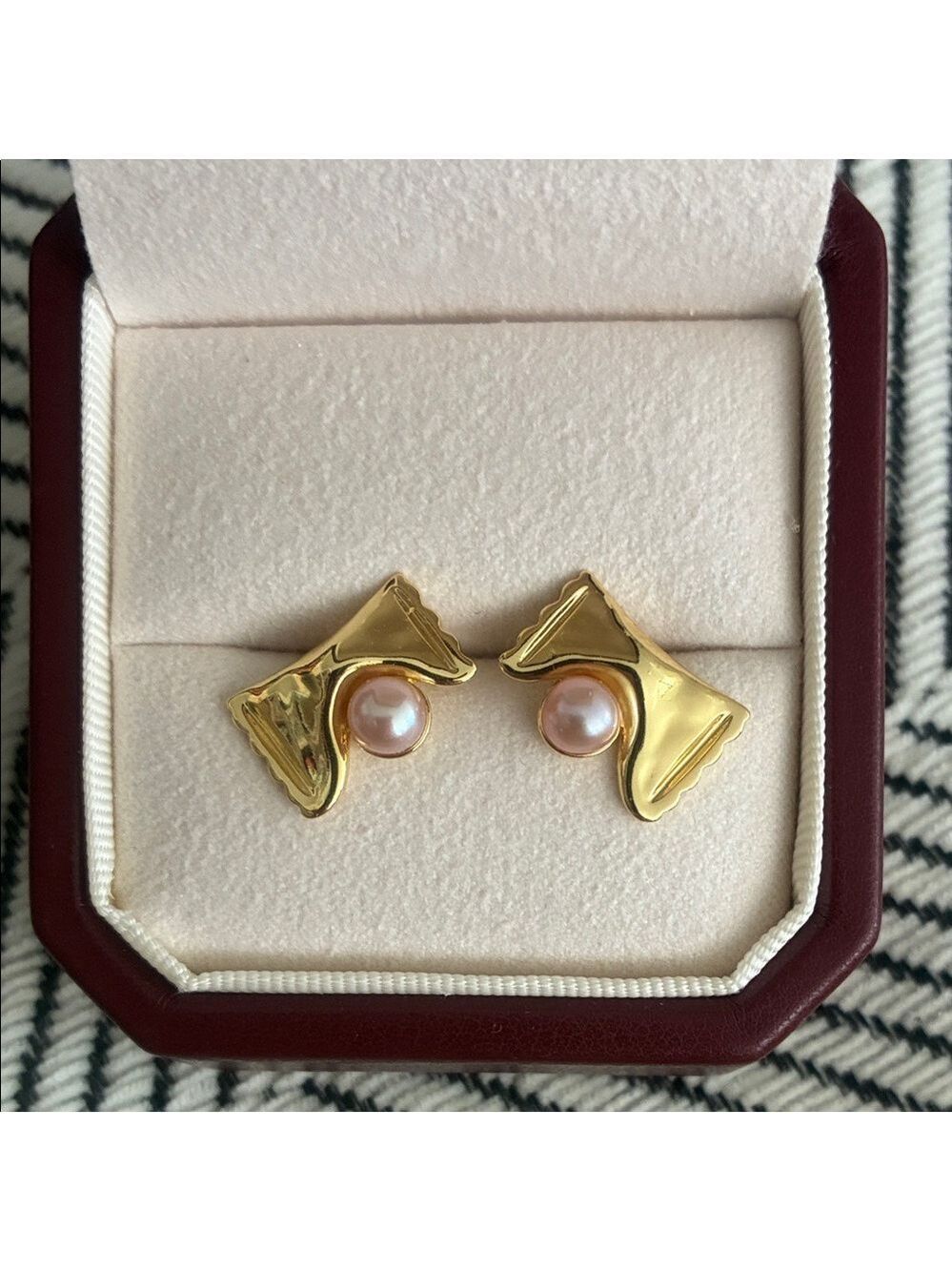 Candy Earrings/Elegant Gold and Pearl Earrings